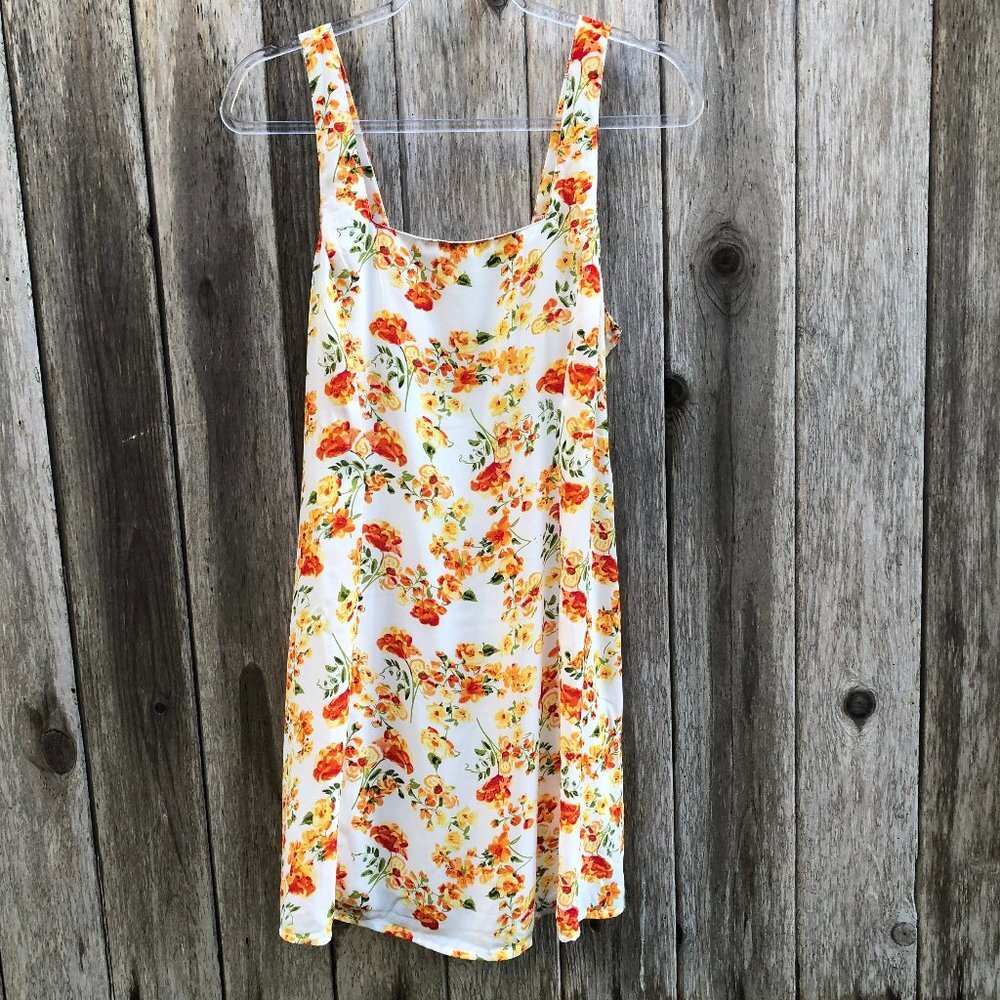 Lulu's Floral Sleeveless Midi Dress Large